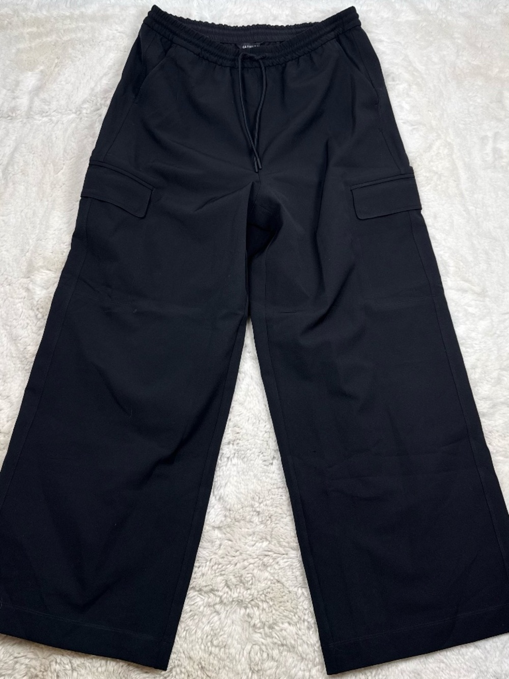 Athleta NWOT Women's High Rise Wide Leg Promenade Cargo Pants Black Medium